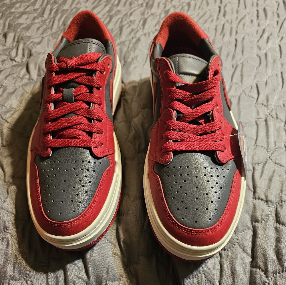 Women's Air Jordan 1 Elevate Low Size 9